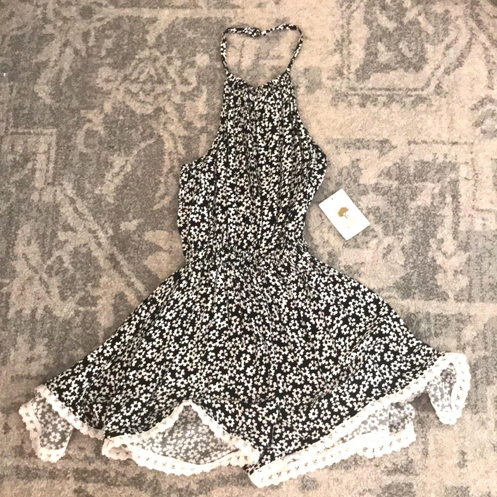 Tucker + Tate Black Daisy Farm Romper - NWT